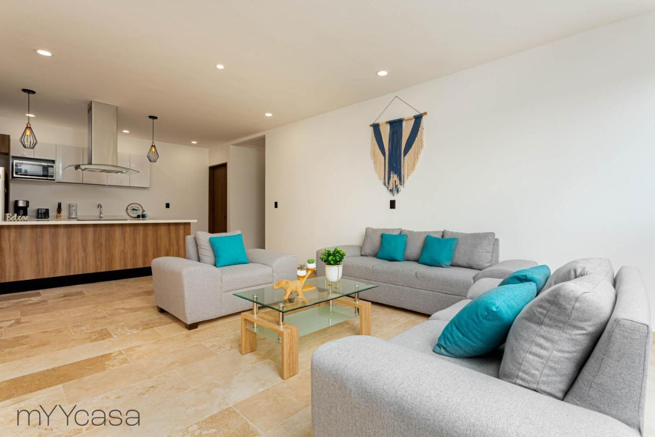 Amazing Apt. W/ Pool & Jacuzzi In